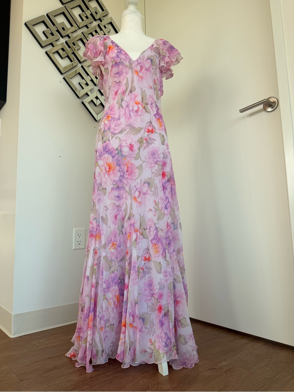 Mango Pastel Floral V-Neck Dress in Lavender and Pink - Picture 3 of 15